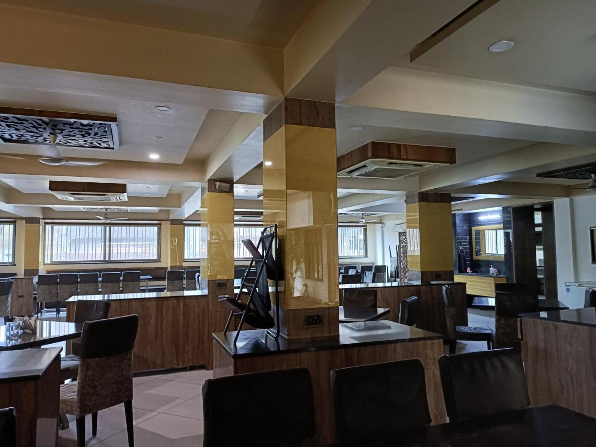 Hotel Royale Heritage Nashik Extérieur photo