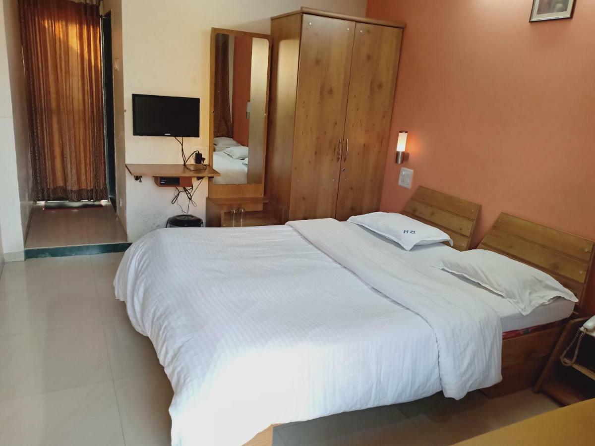 Hotel Royale Heritage Nashik Extérieur photo